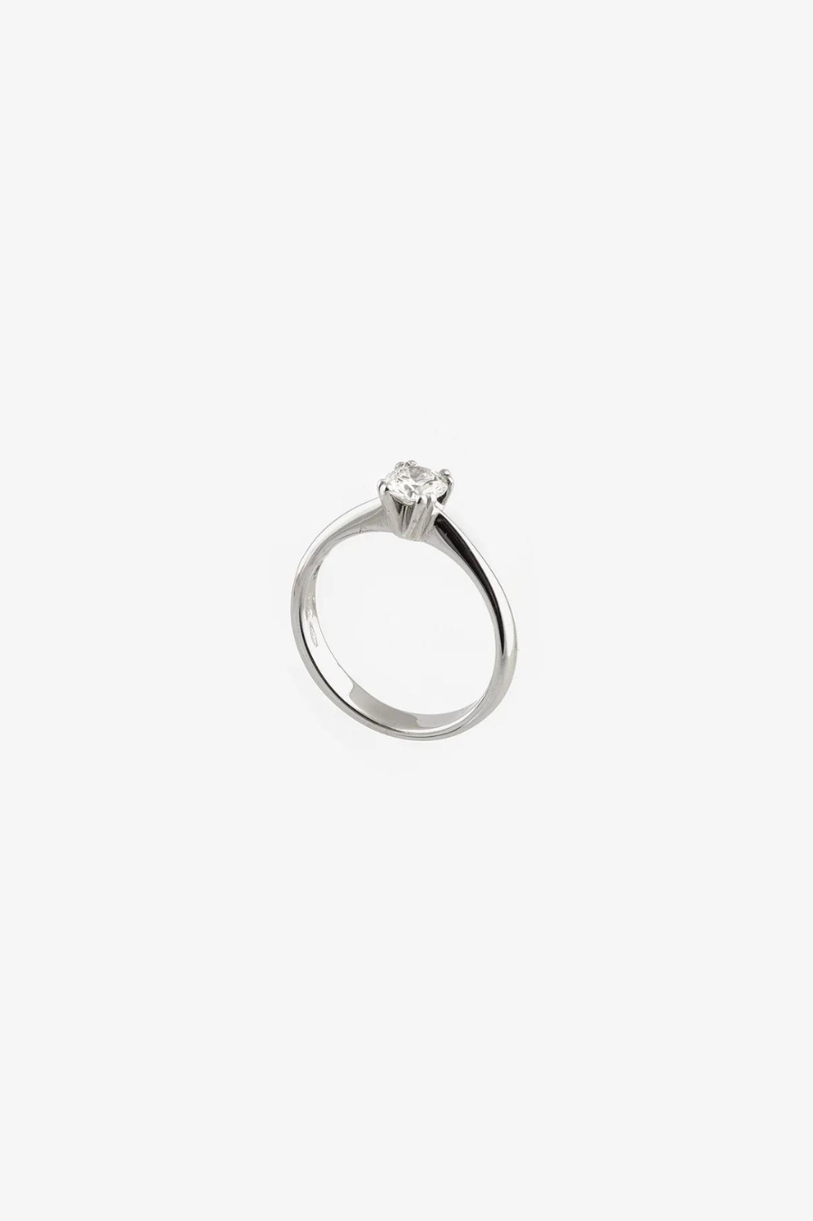 Anel de noivado solitário com diamante