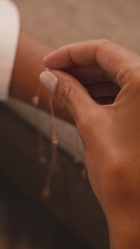 Pulseira círculo com diamantes