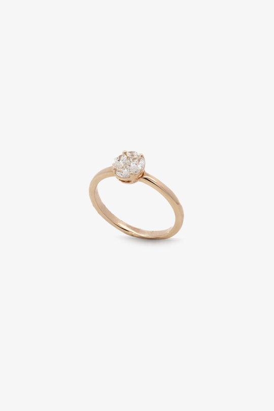 Anel de noivado em ouro rosa com diamantes