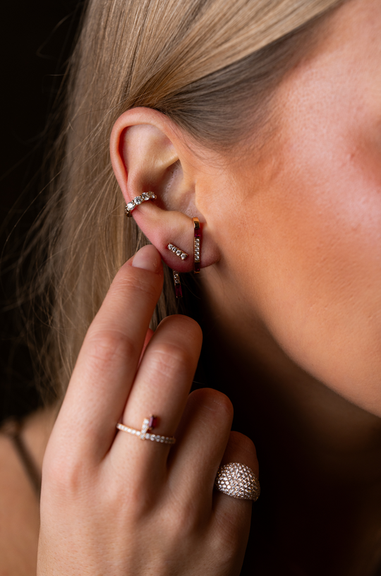 Brincos em ouro rosa com rubis e diamantes