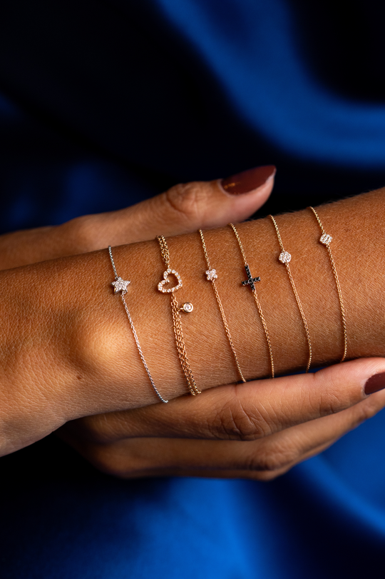 Pulseira de malha com coração em ouro rosa e diamantes