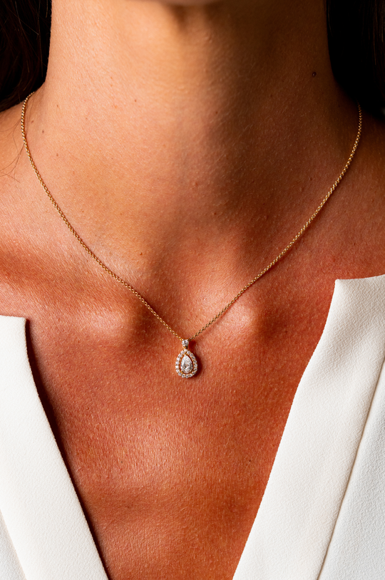 Fio em Ouro Rosa com Diamantes em Gota