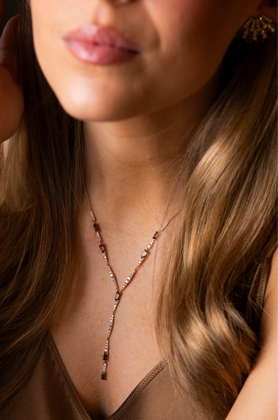 Colar comprido Smokey Club em ouro rosa com diamantes