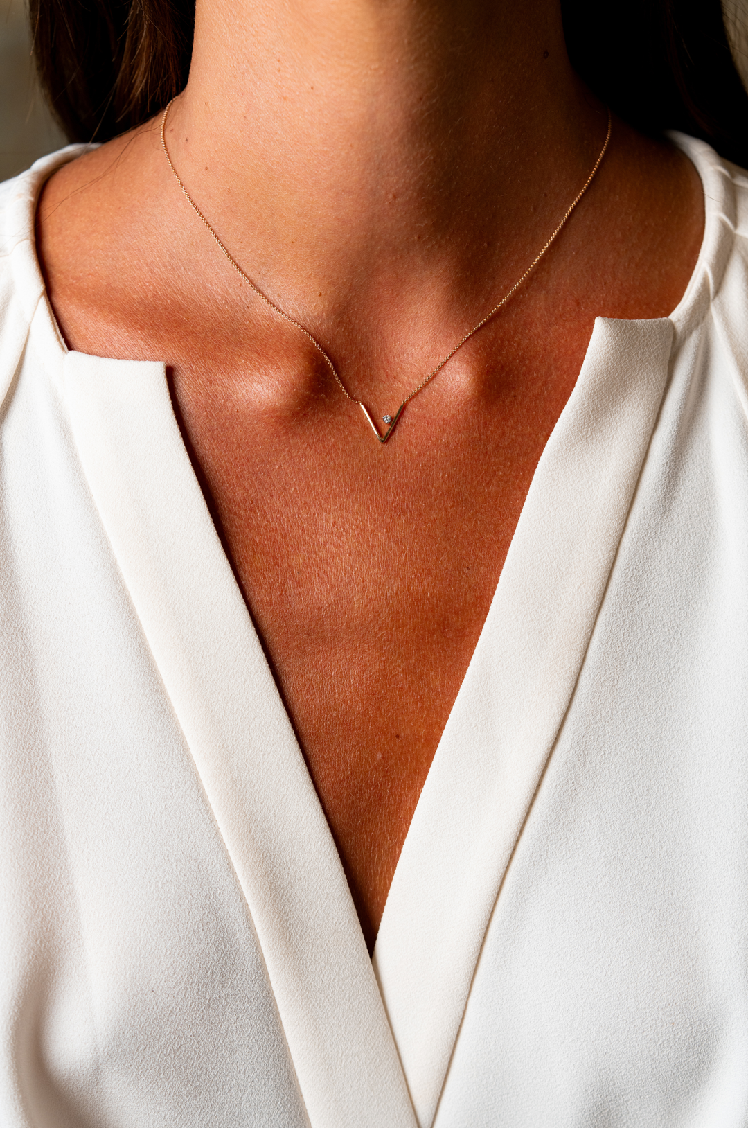 V Pink Gold Necklace with Diamond