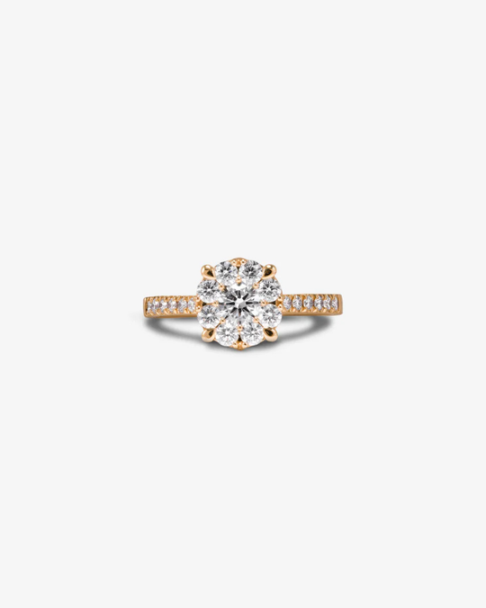 Anel de noivado em ouro rosa com diamantes