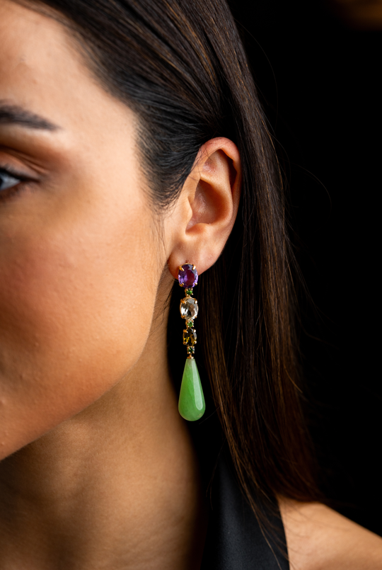 Brincos em ouro com esmeraldas e ametistas 