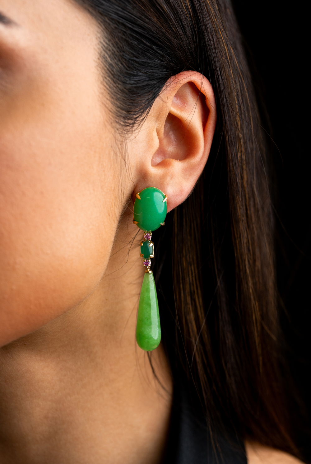 Brincos em ouro com jades e ágatas-safiras cor-de-rosa