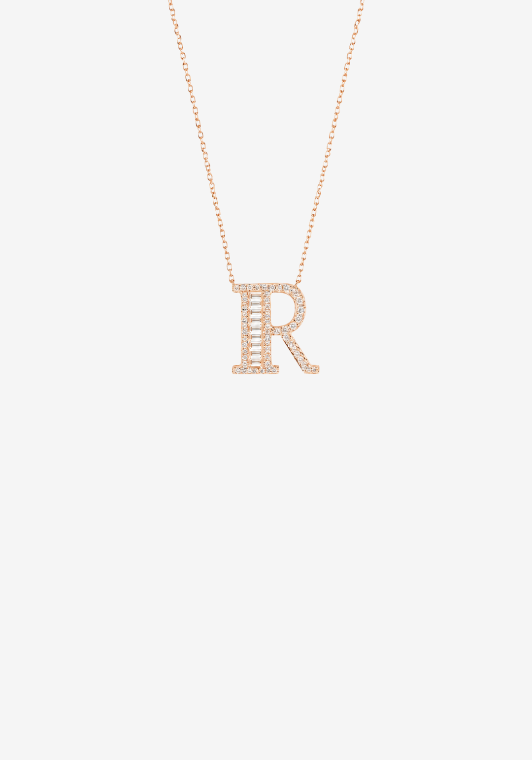 Colar letra em ouro e diamantes