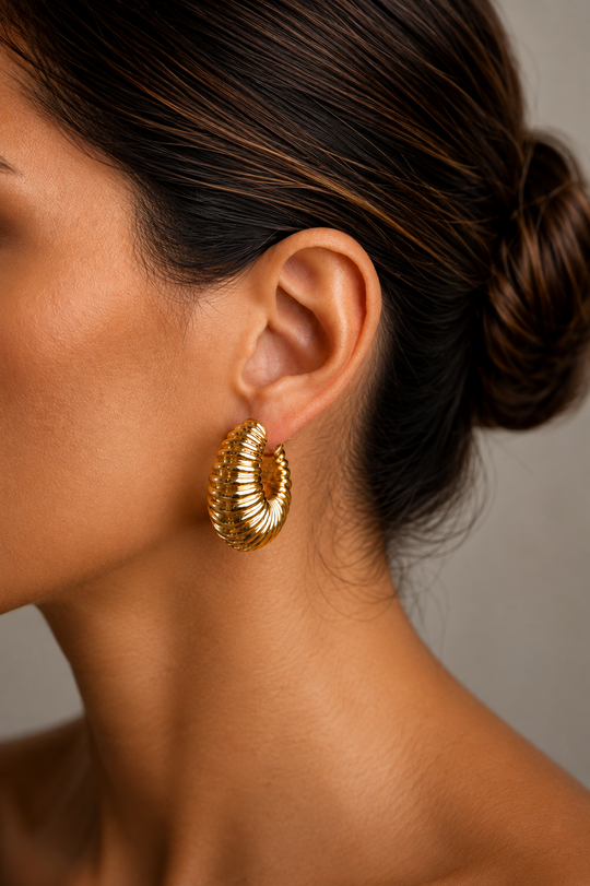 Argolas em ouro com textura II