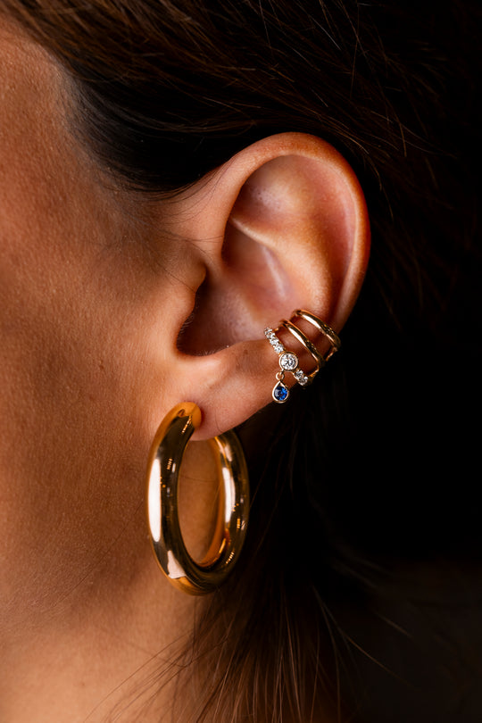 Ear Cuff in Gold with Diamonds and Sapphire