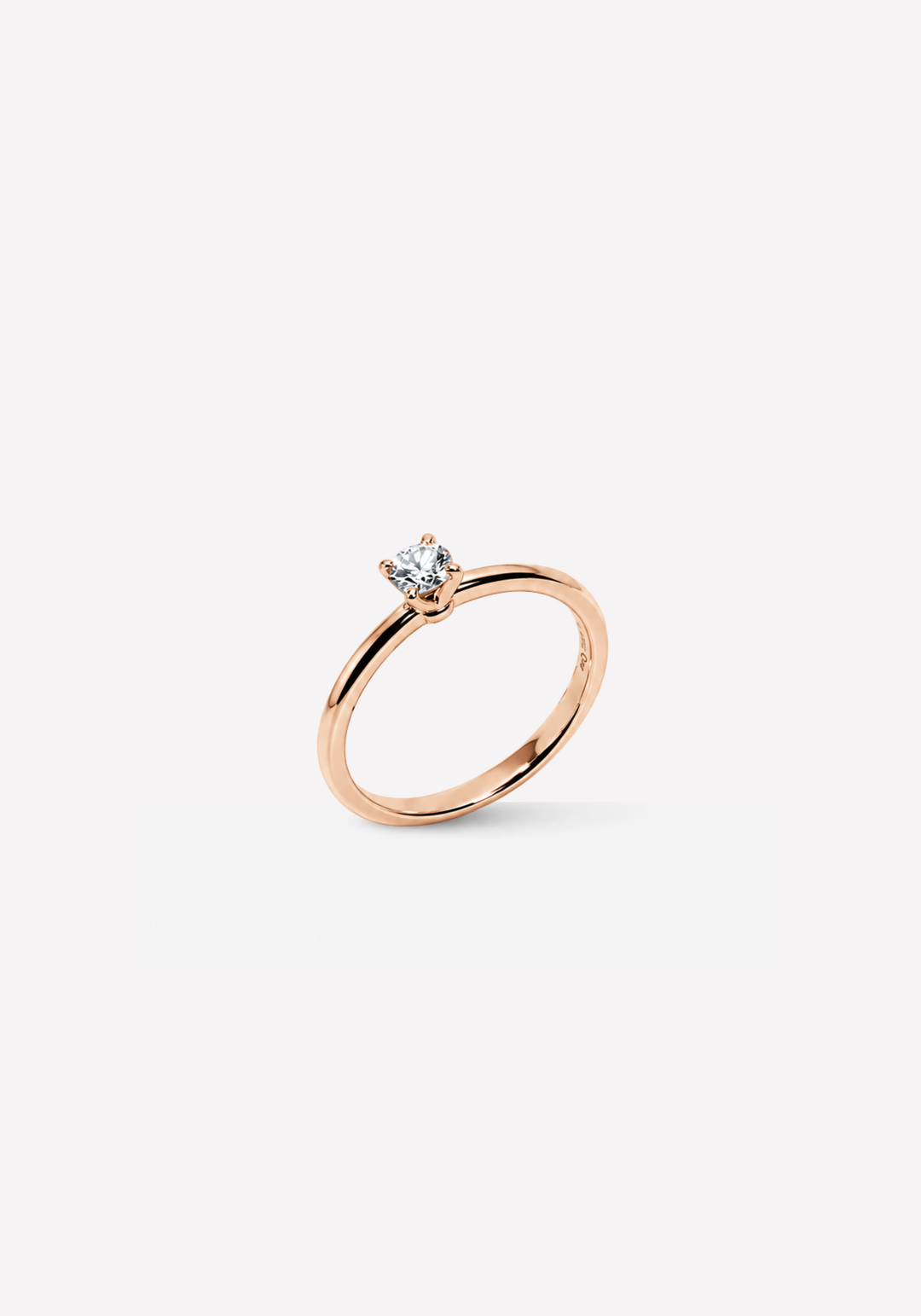 Anel de Noivado em Ouro Rosa e Diamante Solitário