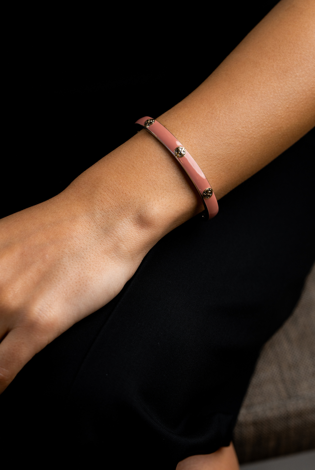 Pulseira Bangle nude