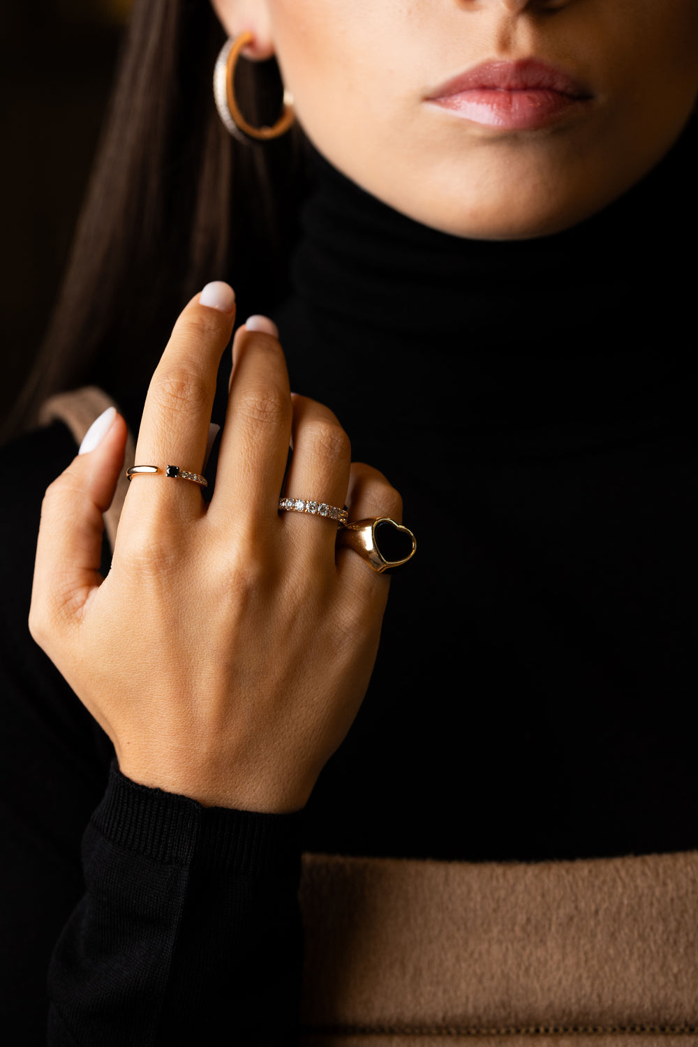 Anel de ouro rosa com diamante negro