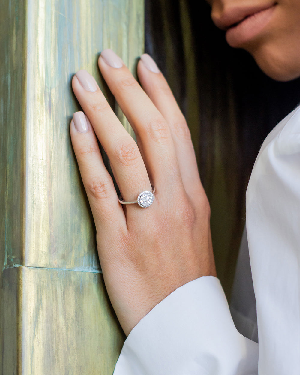 White Gold and Diamonds Engagement Ring